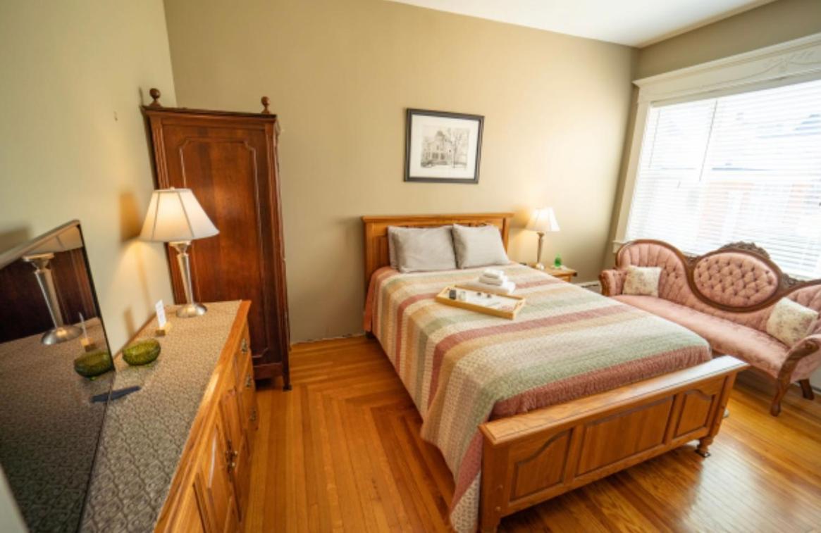 The Victorian Guesthouse Delphos Quarto foto